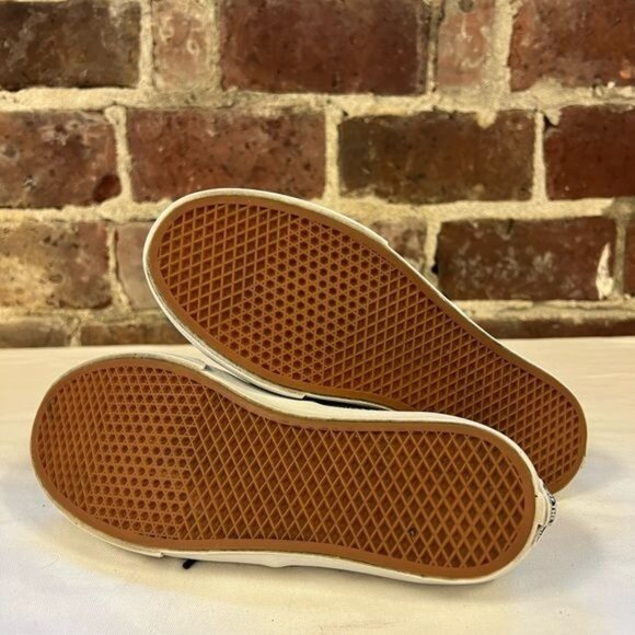 Vans Black & White Triangle Geometric Pattern Size M 4.5/W 6 - Picture 11 of 11